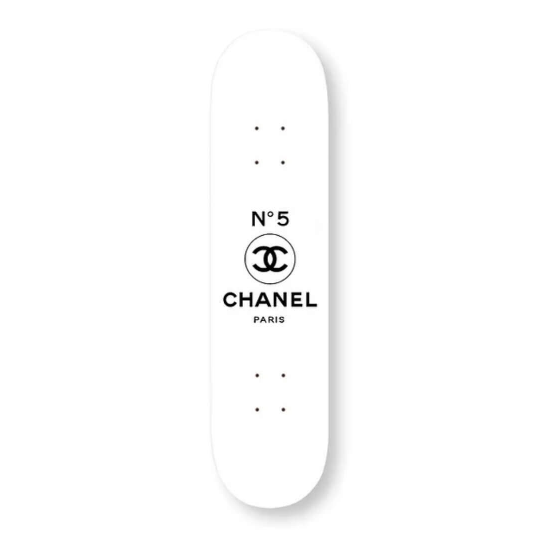 Planche Chanel